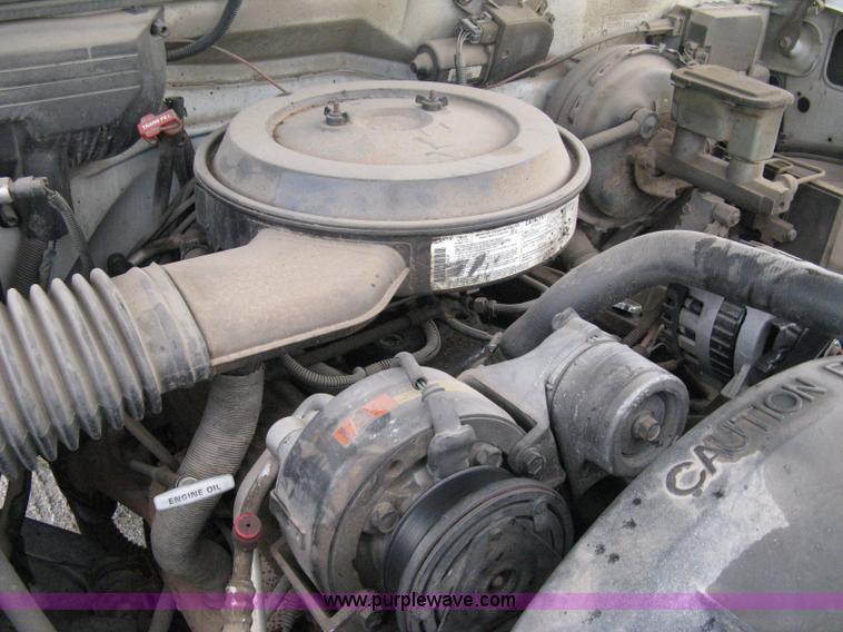 image for item A4346 1992 Chevrolet Cheyenne 2500 pickup truck