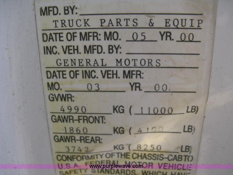 image for item A4348 2000 GMC Sierra C3500 pickup truck