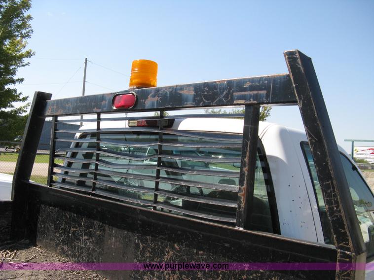 image for item A4348 2000 GMC Sierra C3500 pickup truck