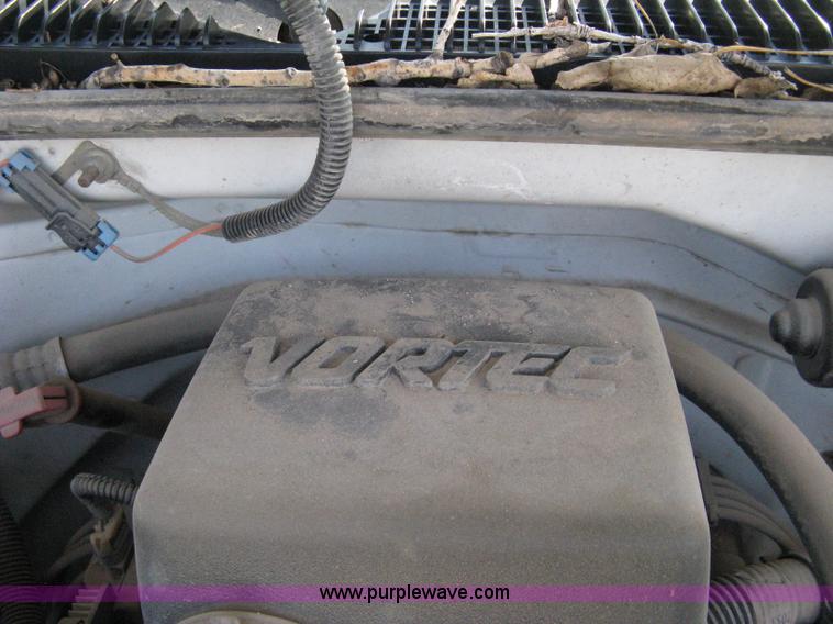 image for item A4348 2000 GMC Sierra C3500 pickup truck