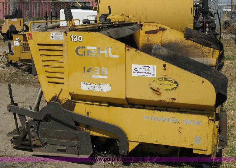 image for item A4360 Gehl 1438 Power Box asphalt paver