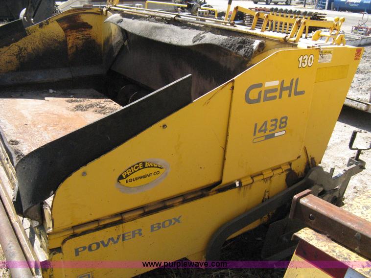 image for item A4360 Gehl 1438 Power Box asphalt paver