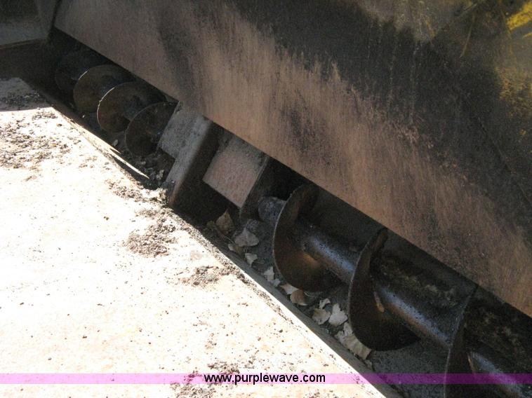 image for item A4360 Gehl 1438 Power Box asphalt paver