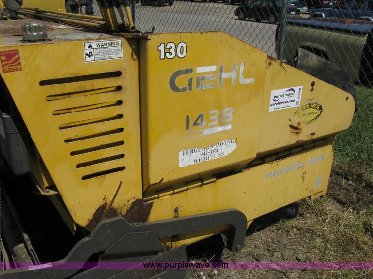 image for item A4360 Gehl 1438 Power Box asphalt paver