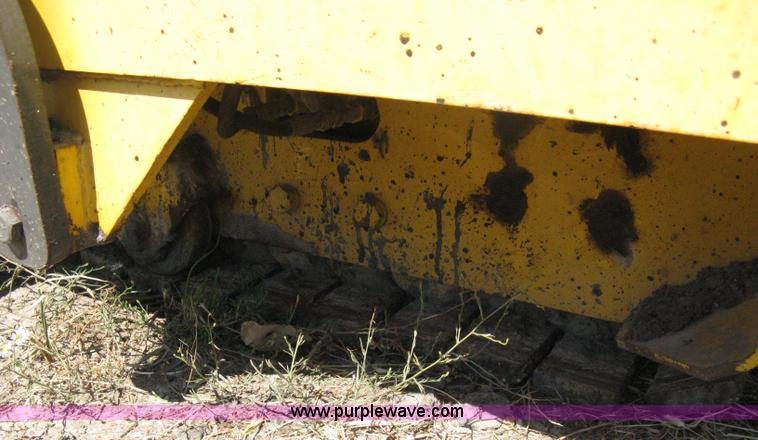 image for item A4360 Gehl 1438 Power Box asphalt paver