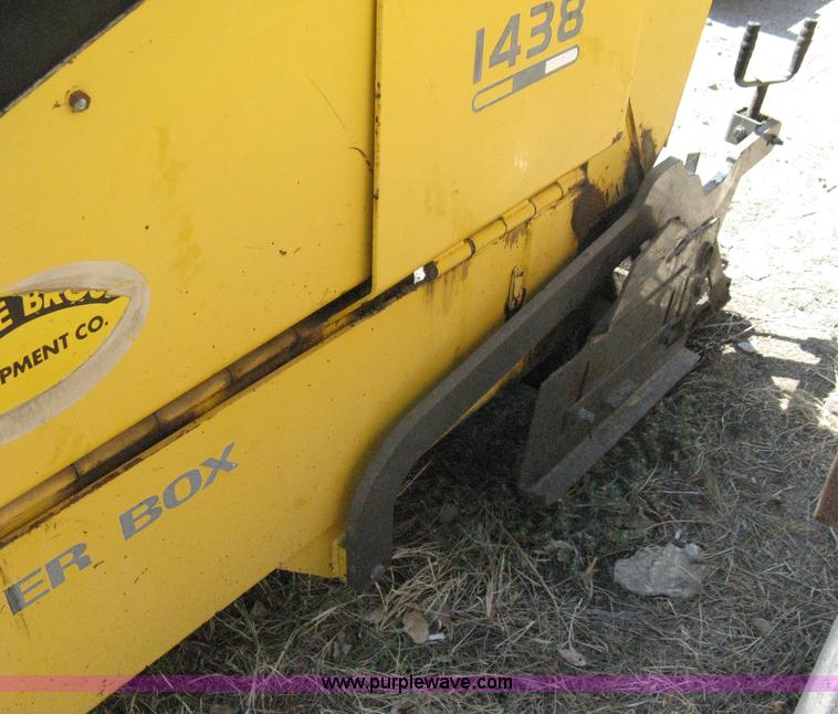 image for item A4360 Gehl 1438 Power Box asphalt paver