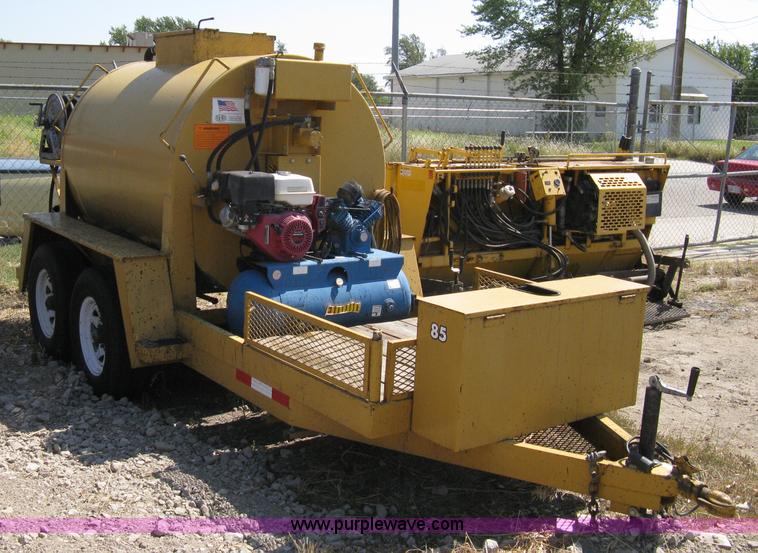 image for item A4361 2005 Seal-rite tandem axle trailer