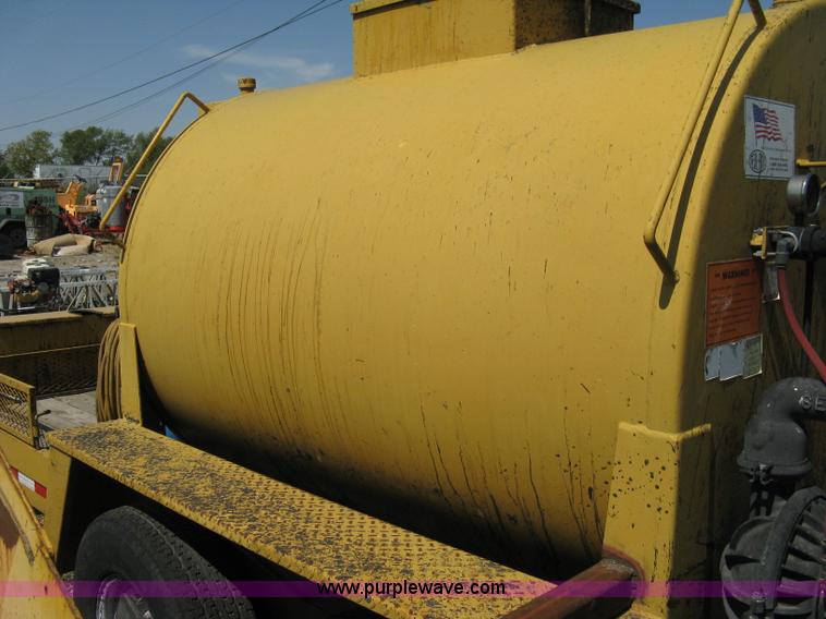 image for item A4361 2005 Seal-rite tandem axle trailer