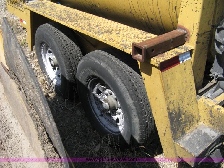 image for item A4361 2005 Seal-rite tandem axle trailer