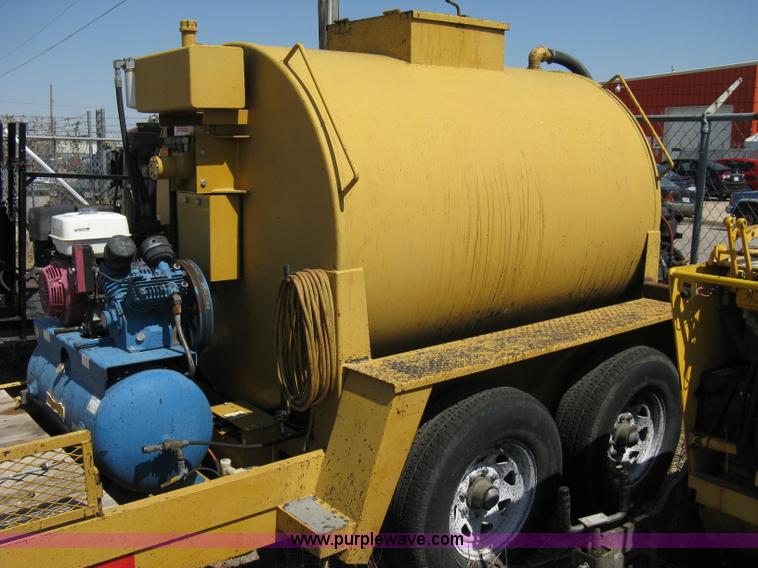 image for item A4361 2005 Seal-rite tandem axle trailer