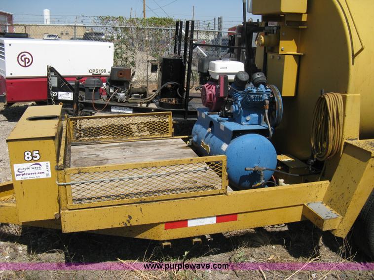 image for item A4361 2005 Seal-rite tandem axle trailer