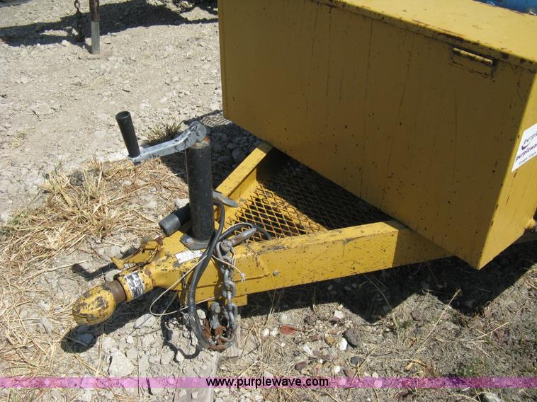 image for item A4361 2005 Seal-rite tandem axle trailer