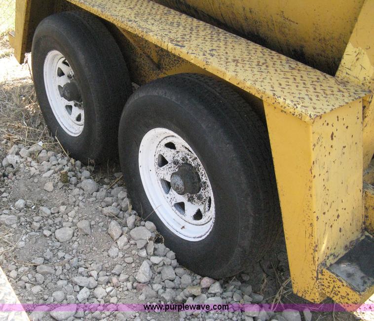 image for item A4361 2005 Seal-rite tandem axle trailer