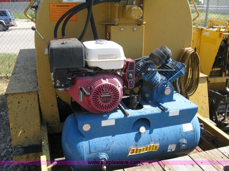 image for item A4361 2005 Seal-rite tandem axle trailer