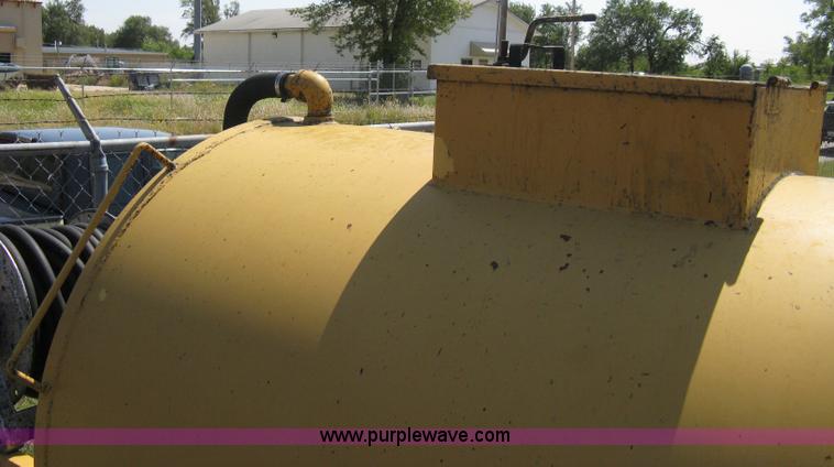 image for item A4361 2005 Seal-rite tandem axle trailer