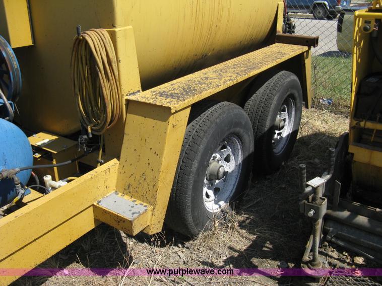 image for item A4361 2005 Seal-rite tandem axle trailer
