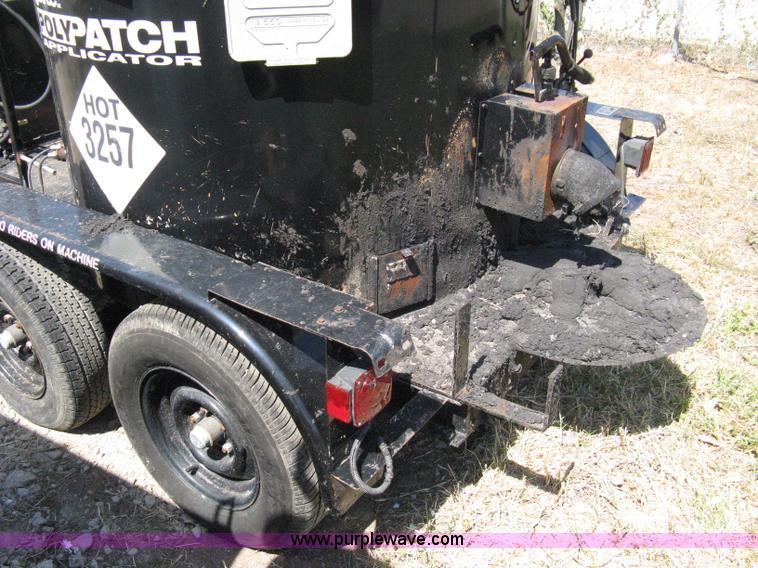 image for item A4362 2001 Crafco 1 Ton Poly Patch applicator