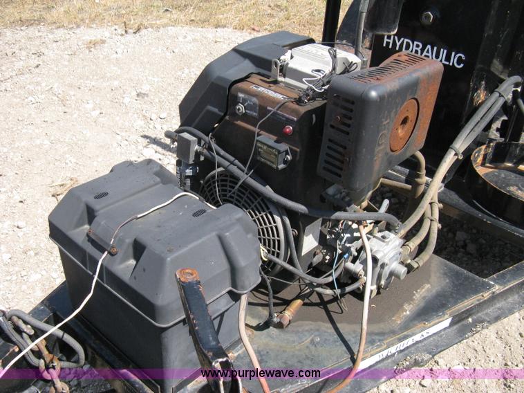 image for item A4362 2001 Crafco 1 Ton Poly Patch applicator