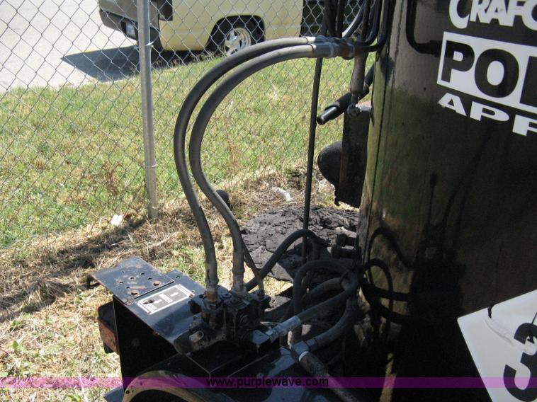 image for item A4362 2001 Crafco 1 Ton Poly Patch applicator