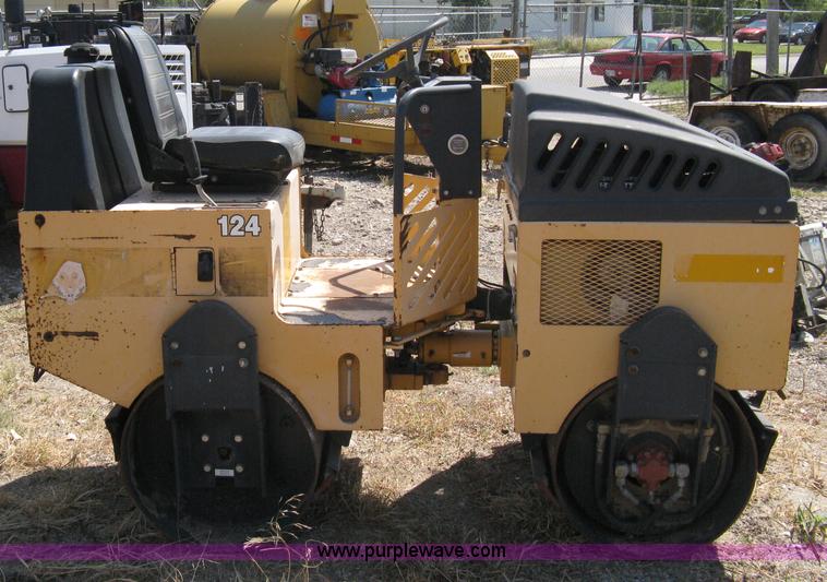 image for item A4364 Stone WP3100 vibratory roller