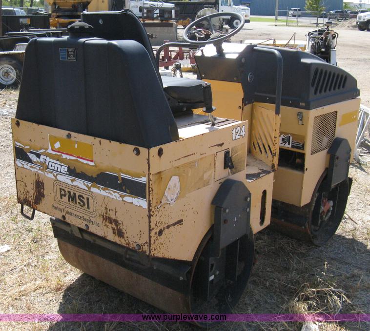 image for item A4364 Stone WP3100 vibratory roller