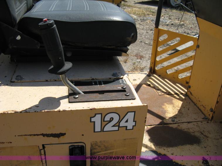 image for item A4364 Stone WP3100 vibratory roller