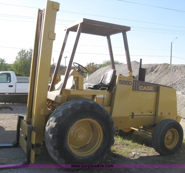 image for item A4371 1985 Case 586D rough terrain forklift