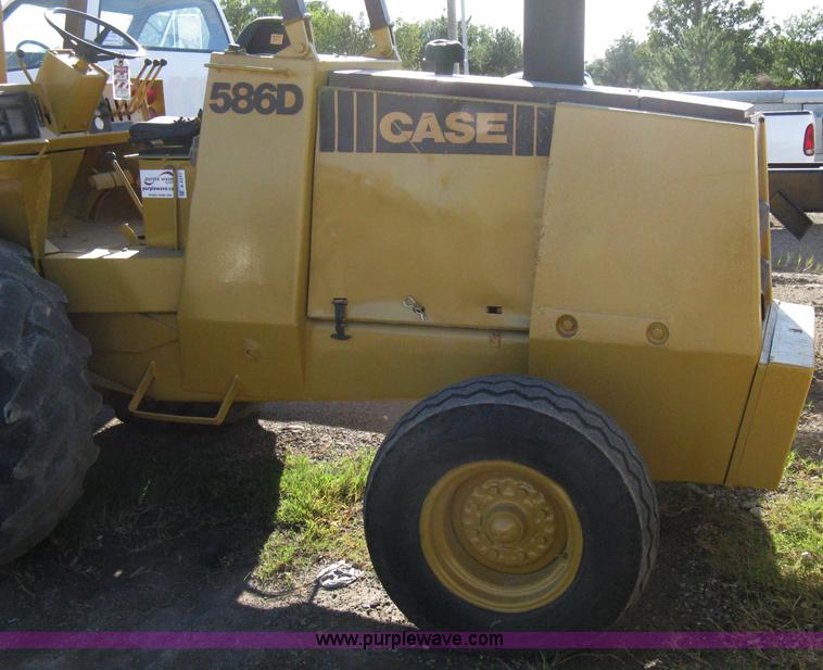 image for item A4371 1985 Case 586D rough terrain forklift