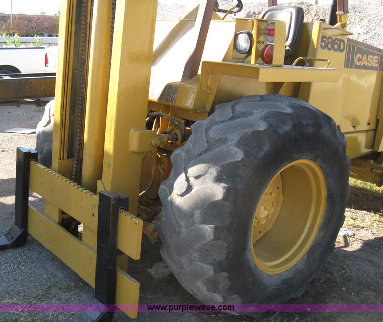 image for item A4371 1985 Case 586D rough terrain forklift