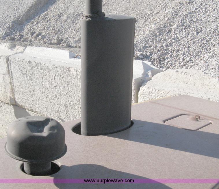 image for item A4371 1985 Case 586D rough terrain forklift