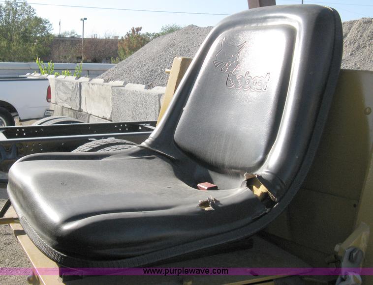 image for item A4371 1985 Case 586D rough terrain forklift