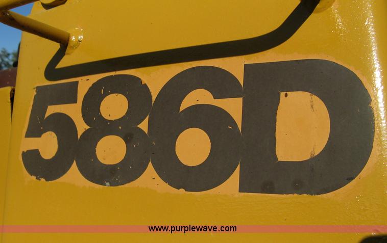 image for item A4371 1985 Case 586D rough terrain forklift