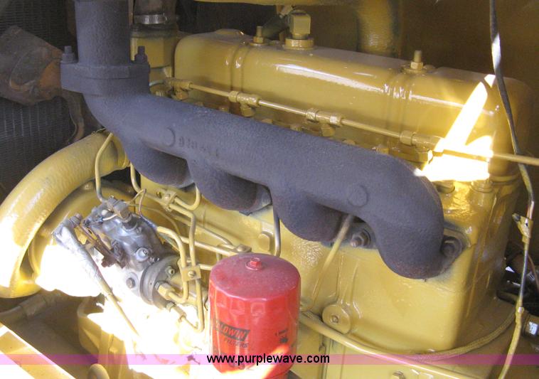 image for item A4371 1985 Case 586D rough terrain forklift