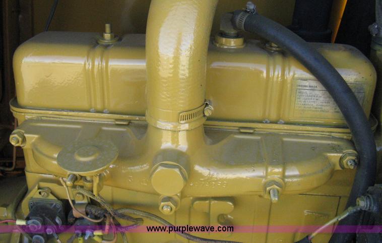 image for item A4371 1985 Case 586D rough terrain forklift