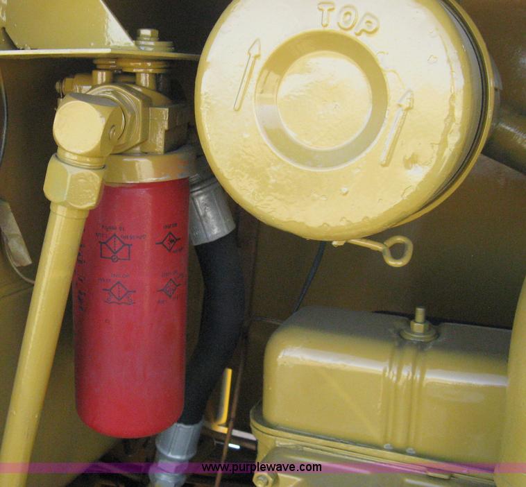 image for item A4371 1985 Case 586D rough terrain forklift