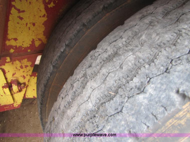 image for item A4633 1979 Hyster 45' 50 ton equipment trailer