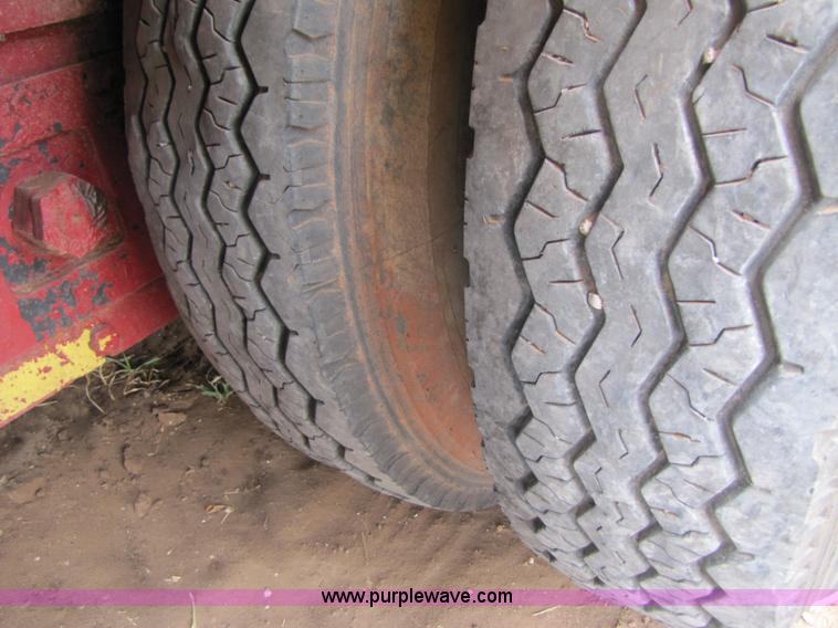 image for item A4633 1979 Hyster 45' 50 ton equipment trailer