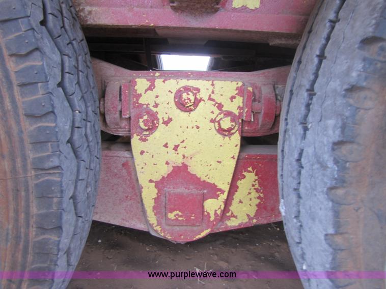 image for item A4633 1979 Hyster 45' 50 ton equipment trailer