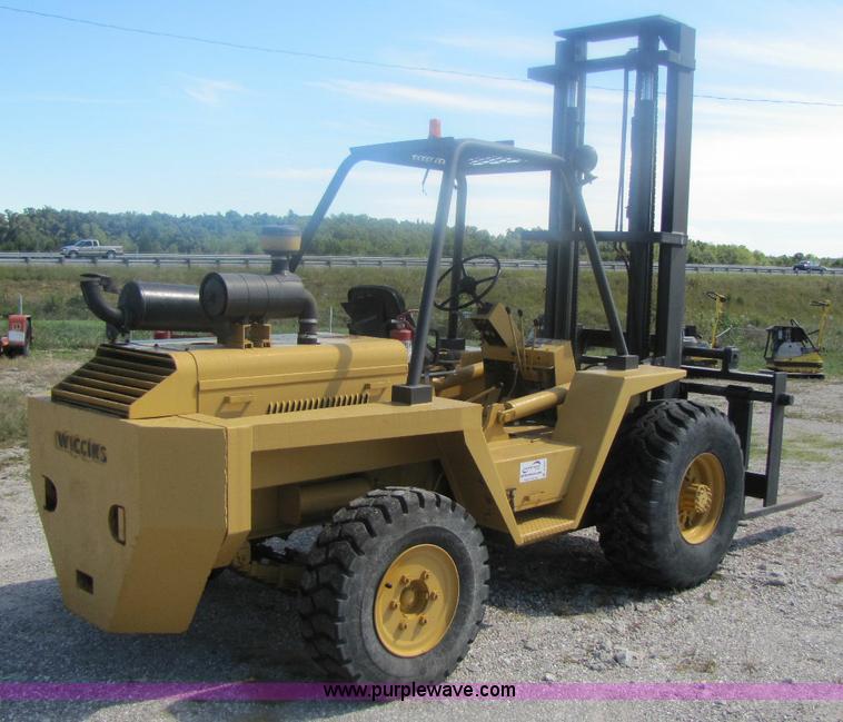 image for item A5037 Wiggins forklift