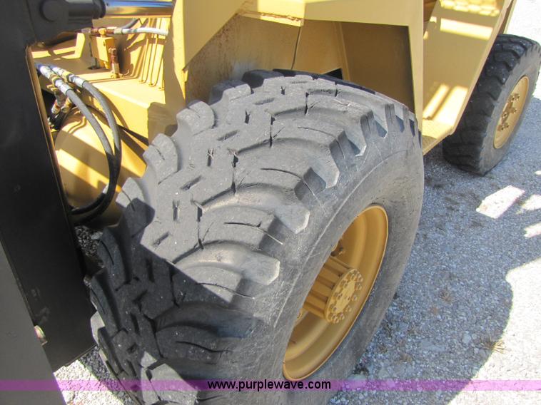 image for item A5037 Wiggins forklift