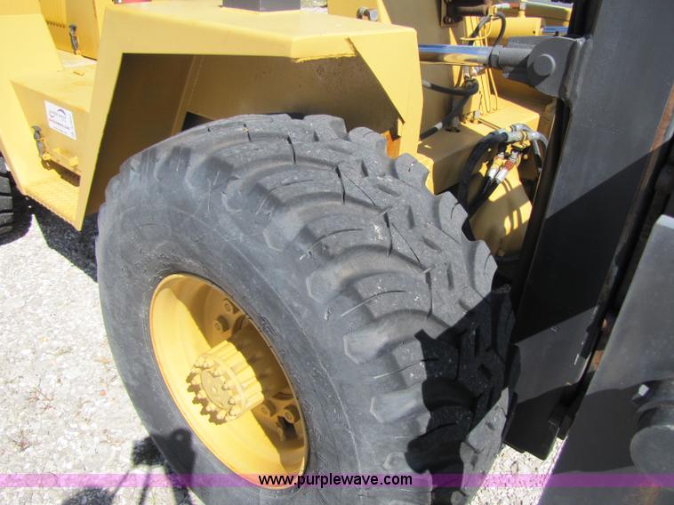 image for item A5037 Wiggins forklift