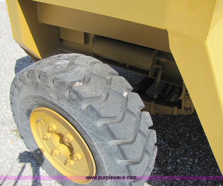 image for item A5037 Wiggins forklift