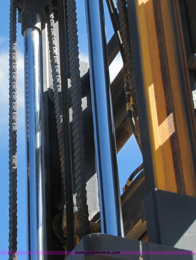 image for item A5037 Wiggins forklift