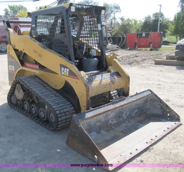 image for item A8086 2007 Caterpillar 257B track skid steer