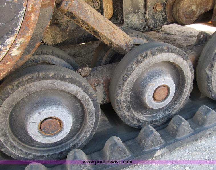 image for item A8086 2007 Caterpillar 257B track skid steer