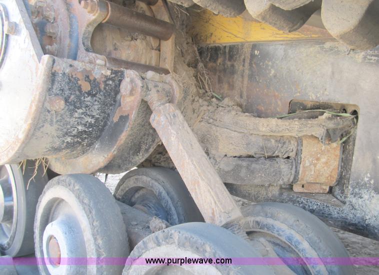 image for item A8086 2007 Caterpillar 257B track skid steer