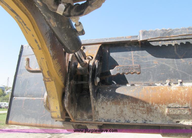 image for item A8086 2007 Caterpillar 257B track skid steer
