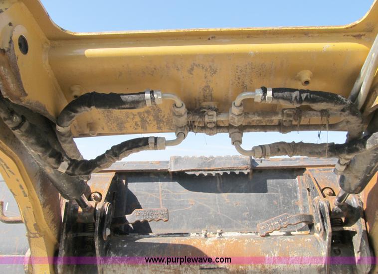 image for item A8086 2007 Caterpillar 257B track skid steer