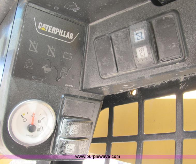 image for item A8086 2007 Caterpillar 257B track skid steer