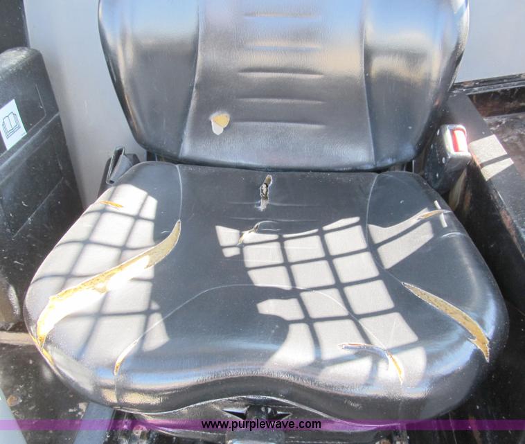 image for item A8086 2007 Caterpillar 257B track skid steer